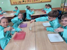 b_1024_768_0_00_images_2023_2024_Chmurka_Warsztaty_EKOSKOP_402619905_805967194664564_4699021551864239248_n